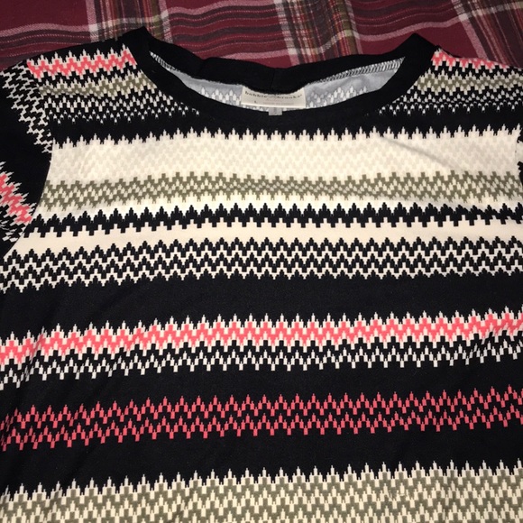 Shirt - Picture 1 of 4